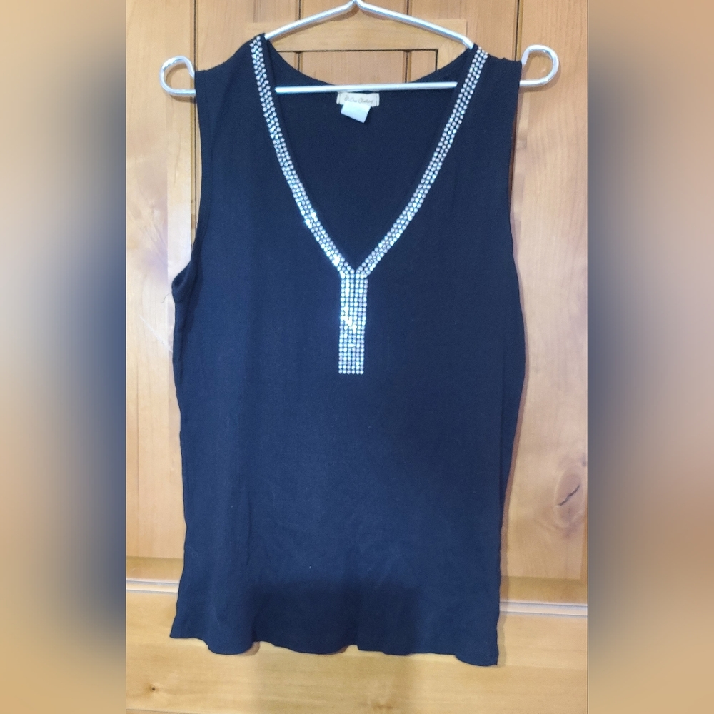 Black with a little sparkly detail tank size 2xl  one clothing brand
